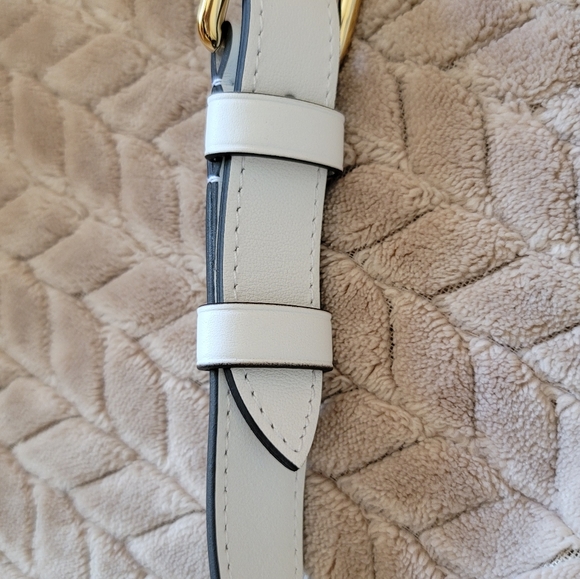 Louis Vuitton Giant Monogram Red Bumbag, Waist Bag Canvas Limited Edition - Picture 12 of 17